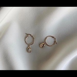 Mejuri beetle hoop earrings